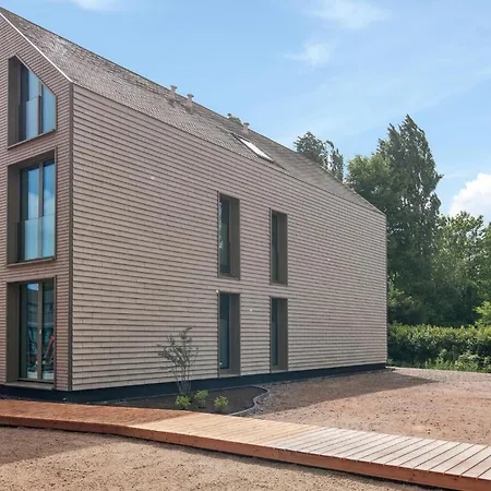 4 Bedroom Amazing In Tossens Stick